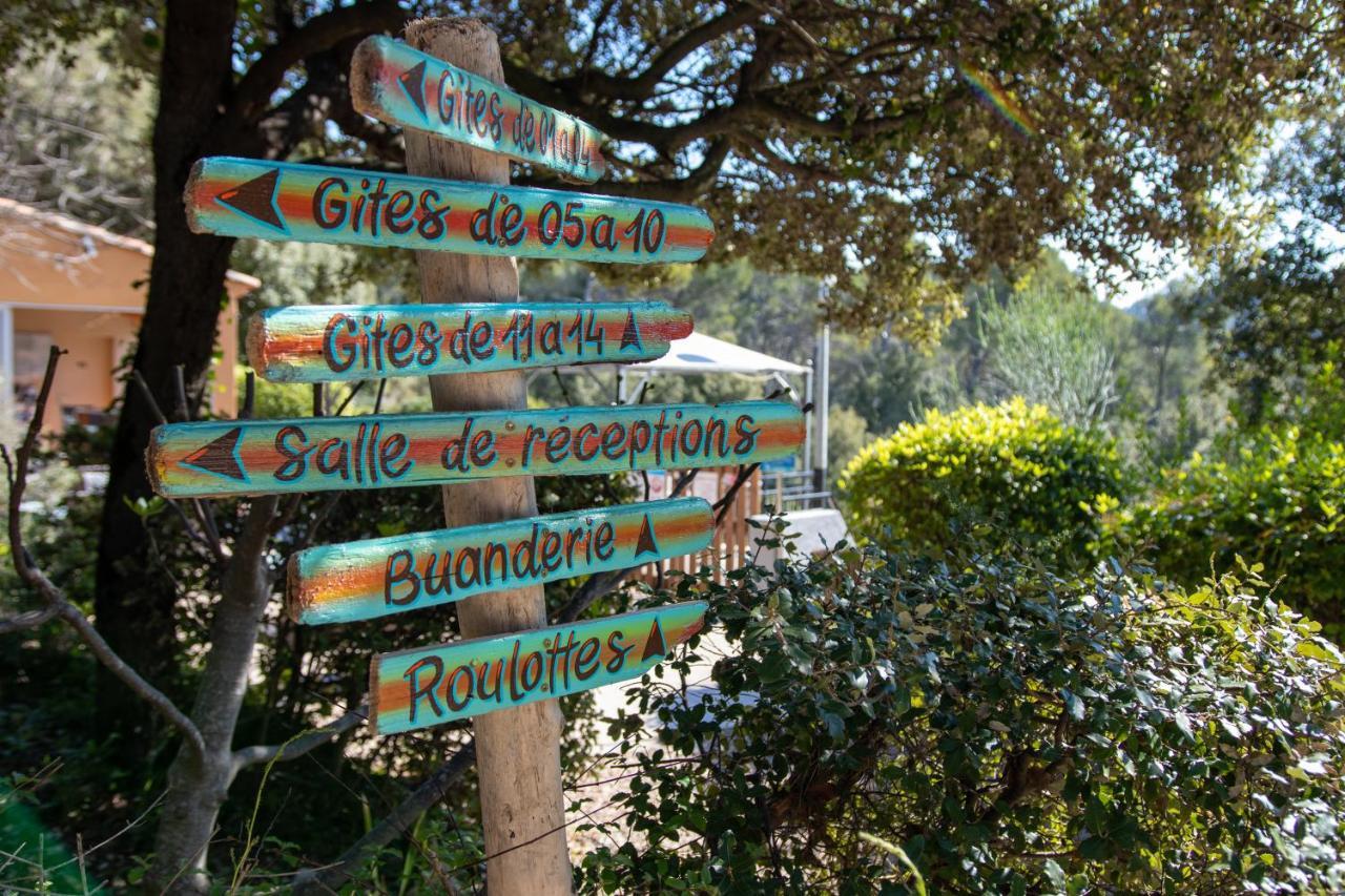 Les Arbousiers Village Hotel Provencal La Roquebrussanne المظهر الخارجي الصورة